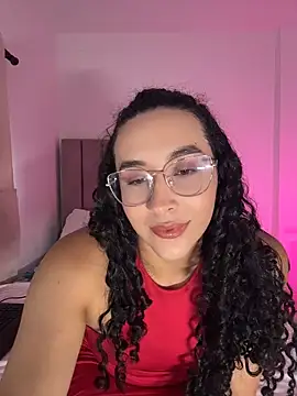 Snapshot of alehia_cute chatting on April 25, 10:40 pm alehia cute online show from April 25, 10:40 pm