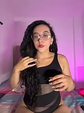 Snapshot of alehia_cute chatting on July 30, 12:42 am alehia cute online show from July 30, 12:42 am