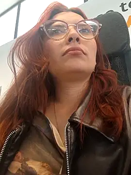 Snapshot of Natalykaty chatting on June 6, 4:44 pm Natalykaty online show from June 6, 4:44 pm