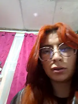 Snapshot of Natalykaty chatting on June 15, 3:31 am Natalykaty online show from June 15, 3:31 am