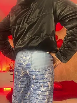 Snapshot of MorenaLush_Eup chatting on February 11, 1:10 am MorenaLush Eup online show from February 11, 1:10 am