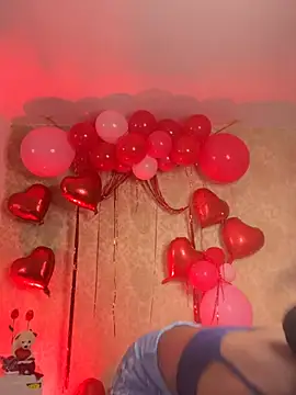 Snapshot of MorenaLush_Eup chatting on February 13, 12:17 am MorenaLush Eup online show from February 13, 12:17 am