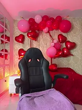 Snapshot of MorenaLush_Eup chatting on February 24, 12:41 am MorenaLush Eup online show from February 24, 12:41 am