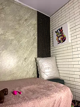 stepha   online show from November 7, 11:43 am