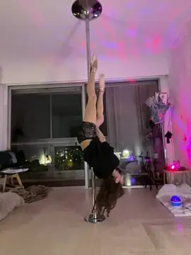 Chris06d22xh online show from February 25, 9:24 pm