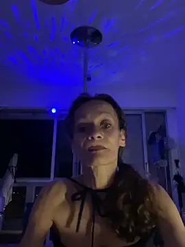 Snapshot of Chris06d22@xh chatting on July 24, 9:57 pm Chris06d22xh online show from July 24, 9:57 pm