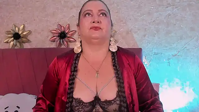 PalomaLombardi online show from November 27, 8:11 pm