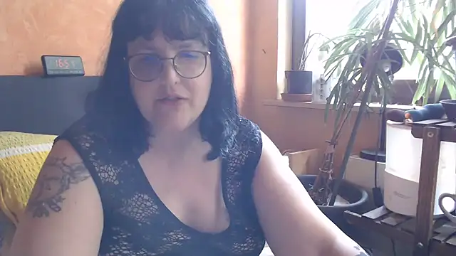 Snapshot of ladyfrombonn chatting on July 19, 2:54 pm ladyfrombonn online show from July 19, 2:54 pm