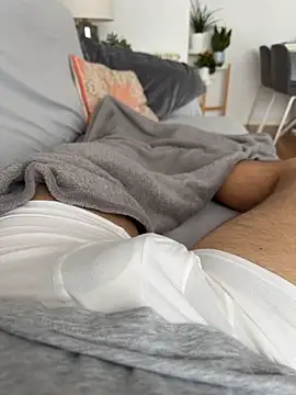 Snapshot of -Styleto chatting on November 24, 11:54 am -Styleto online show from November 24, 11:54 am