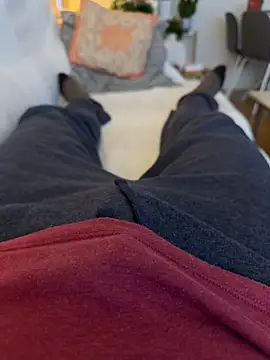 Snapshot of -Styleto chatting on December 19, 8:10 am -Styleto online show from December 19, 8:10 am