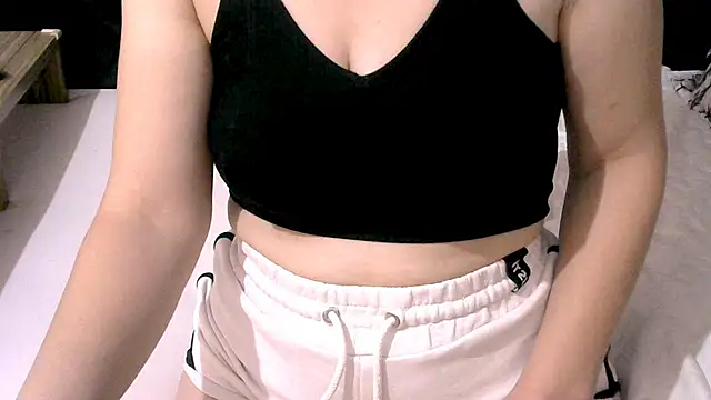 Snapshot of devinantalya chatting on October 25, 1:18 pm devinantalya online show from October 25, 1:18 pm