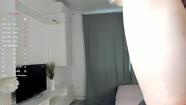 MarenRawicki online show from November 4, 9:41 am