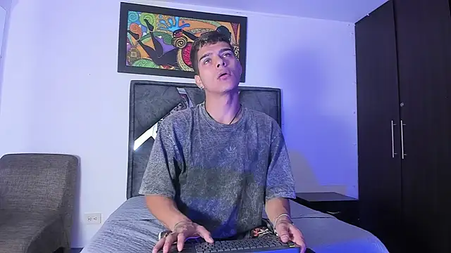 wyatt 3 online show from November 10, 12:15 pm