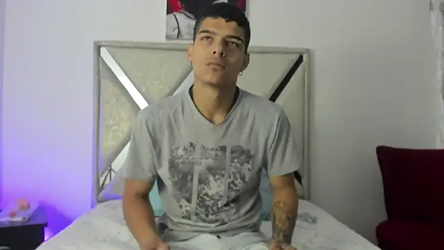 wyatt 3 online show from November 26, 11:33 am