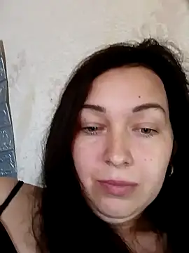 Snapshot of DanaNeon chatting on May 4, 11:06 am DanaNeon online show from May 4, 11:06 am