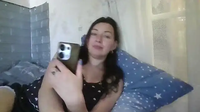 Snapshot of DanaNeon chatting on May 21, 10:22 am DanaNeon online show from May 21, 10:22 am