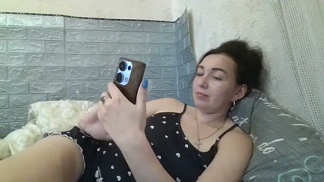 Snapshot of DanaNeon chatting on May 23, 11:58 am DanaNeon online show from May 23, 11:58 am