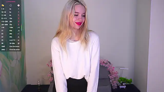 Snapshot of JaymieVigen chatting on September 16, 3:29 am JaymieVigen online show from September 16, 3:29 am