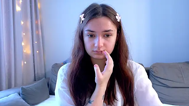 Lelia Vibe online show from November 17, 7:36 am