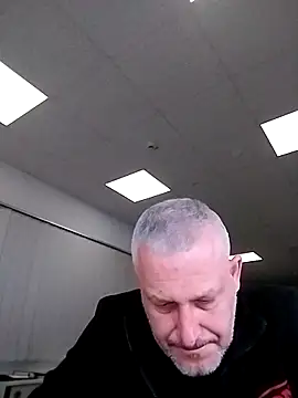 Hisnimin online show from April 27, 11:47 pm