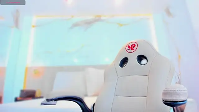 valirya devote online show from January 8, 3:42 am