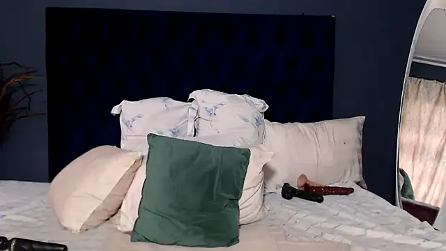 PrettyBoobsxx42 online show from December 23, 5:16 am