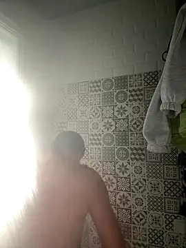 Snapshot of brasilien18cm chatting on November 20, 2:39 pm brasilien18cm online show from November 20, 2:39 pm