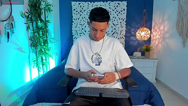 Snapshot of Adonis_WB chatting on October 2, 8:38 pm Adonis WB online show from October 2, 8:38 pm