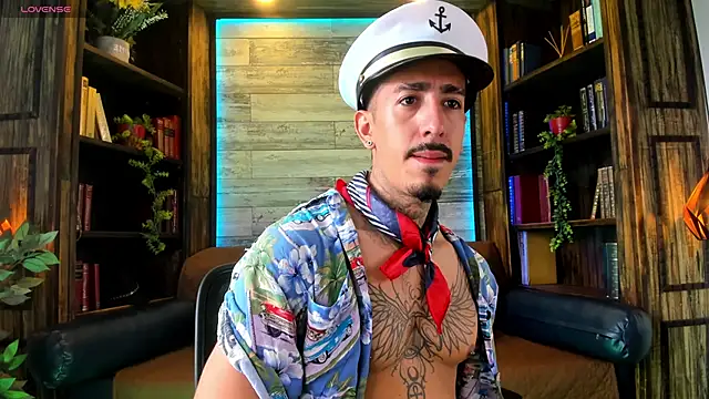 Snapshot of Donovan_Desmond chatting on May 8, 7:52 pm Donovan Desmond online show from May 8, 7:52 pm