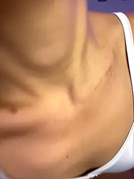 AlessiaSmith11 online show from December 14, 3:01 am