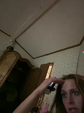 Snapshot of Tlynn chatting on September 14, 9:14 pm Tlynn online show from September 14, 9:14 pm