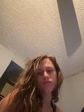 Snapshot of Tlynn chatting on September 28, 11:59 am Tlynn online show from September 28, 11:59 am