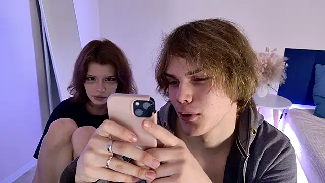 Bonnie And C1yde online show from December 2, 5:19 pm