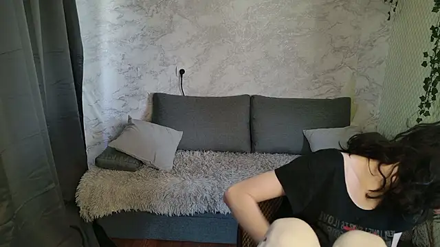 Bonnie And C1yde online show from March 18, 5:10 am