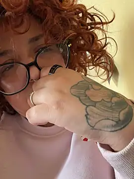 chiaretta loveit online show from November 6, 2:40 pm