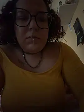 chiaretta loveit online show from December 1, 1:49 pm