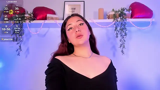 Snapshot of Nicolle_Evanss_ chatting on February 25, 4:44 am Nicolle Evanss online show from February 25, 4:44 am