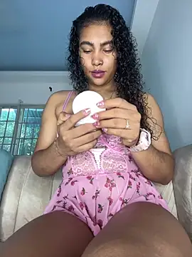 SophieD online show from March 12, 11:49 am