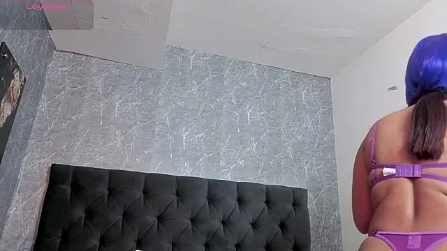 orion  smith online show from April 10, 8:24 pm