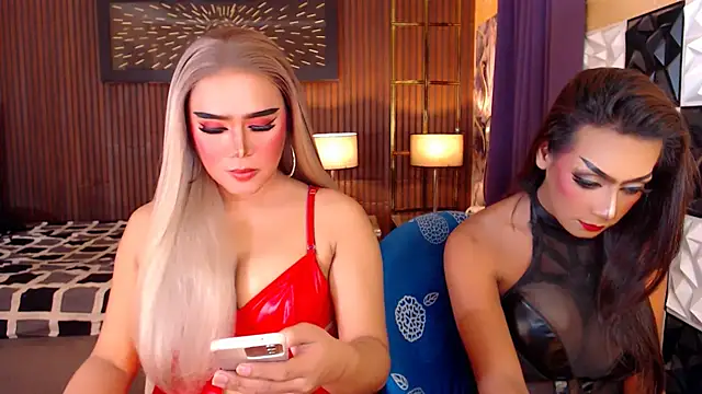 Snapshot of SeductiveAshleyTS chatting on April 12, 7:08 pm SeductiveAshleyTS online show from April 12, 7:08 pm