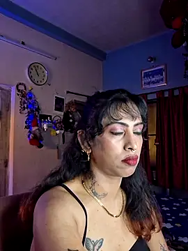 Snapshot of Love_Beauty01 chatting on May 23, 5:06 pm Love Beauty01 online show from May 23, 5:06 pm