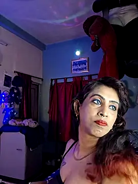 Snapshot of Love_Beauty01 chatting on June 30, 6:42 pm Love Beauty01 online show from June 30, 6:42 pm
