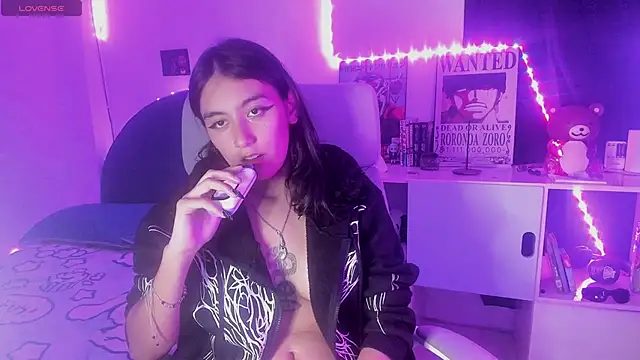 namiiwhite online show from September 22, 3:52 am