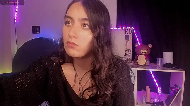 namiiwhite online show from September 25, 3:32 am