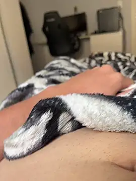 Snapshot of Novinho16cmz chatting on November 11, 3:56 pm Novinho16cmz online show from November 11, 3:56 pm