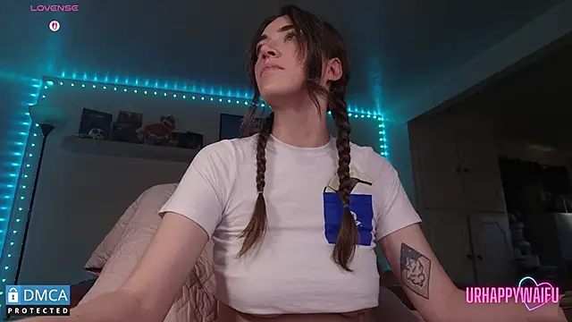 urhappywaifu online show from September 18, 12:23 am