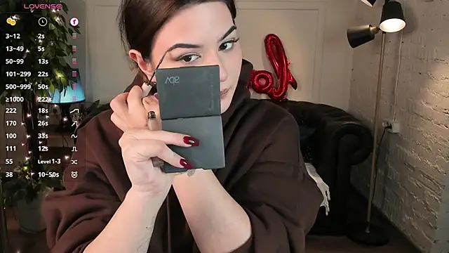 Dark Moni online show from February 12, 2:50 am