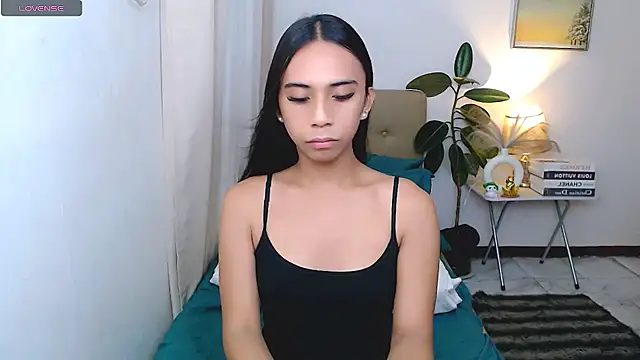 Snapshot of scarlet_smith7 chatting on June 22, 12:56 am scarlet smith7 online show from June 22, 12:56 am