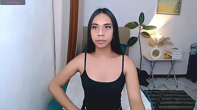 Snapshot of scarlet_smith7 chatting on July 2, 1:05 am scarlet smith7 online show from July 2, 1:05 am