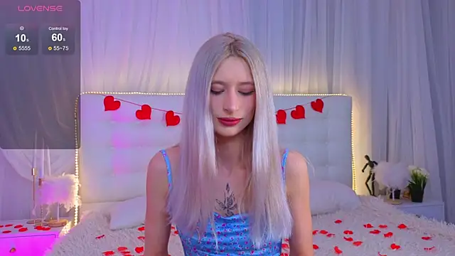 Monica Leen online show from February 14, 6:21 am